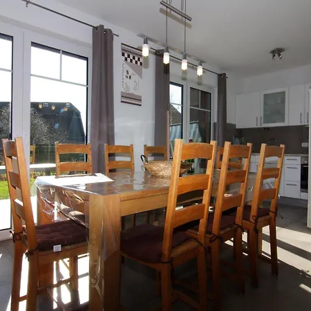 Vakantiehuis Komfortables In Friedrichskoog-spitze, Cleaning Included Friedrichskoog-Spitz