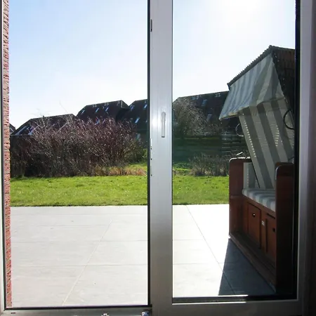 Komfortables In Friedrichskoog-spitze, Cleaning Included Vakantiehuis *