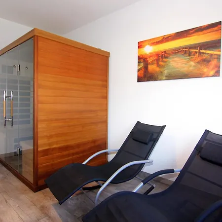Komfortables In Friedrichskoog-spitze, Cleaning Included Vakantiehuis Friedrichskoog-Spitz