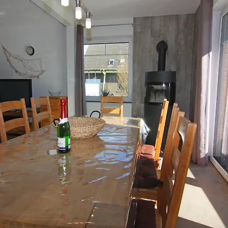 Vakantiehuis Komfortables In Friedrichskoog-spitze, Cleaning Included Friedrichskoog-Spitz